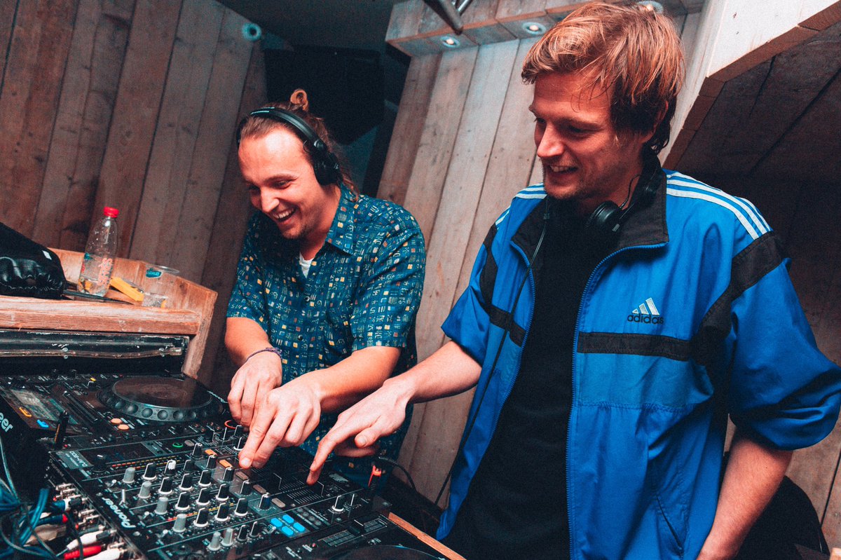 Larrykoek's tweet photo. See you Friday @Danzigdenhaag and Saturday @WarChildHolland event in Nijmegen! #HappyDJs 😄🍭@Jesperhesseling https://t.co/BX7GxaAyQY