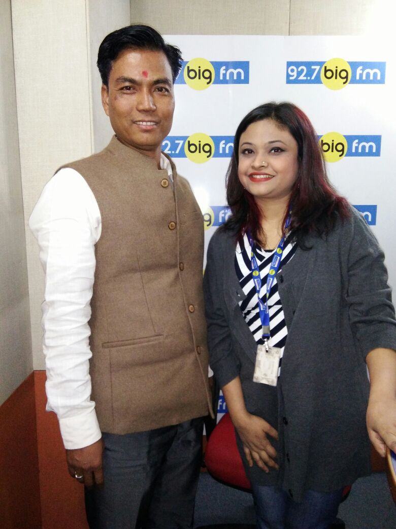 927BigFmGuw's tweet photo. #lovemycity with rj aaliya campaign day 3 special guest Mayor GMC Mrigen Sarania from 6pm onwards.... https://t.co/RjP1kcbDYw