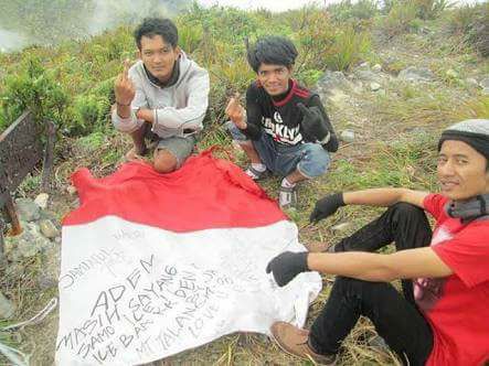 Arih3ndra's tweet photo. Kalo Ini Gimana??? #FPILecehkanMerahPutih https://t.co/xnhXnrEuwl