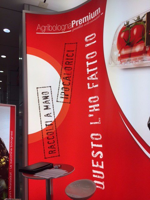 Pomodori Pellerossa:raccolti a mano,ipocalorici.Nati dalle serre degli #agrisoci! "Questo l'ho fatto io!"<a href="/MarcaByBF/">Marca by BolognaFiere & ADM</a> 
bit.ly/Pellerossa