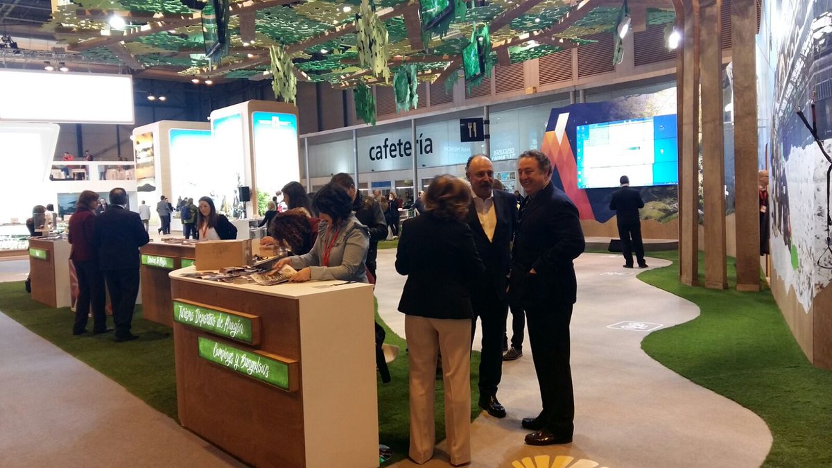 GobAragon's tweet photo. Así luce la propuesta de #Aragón en #Fitur2017. En un momento se inaugura el estand y comienzan las primeras actividades #AragónFitur17 https://t.co/4U4AJZ6AQd