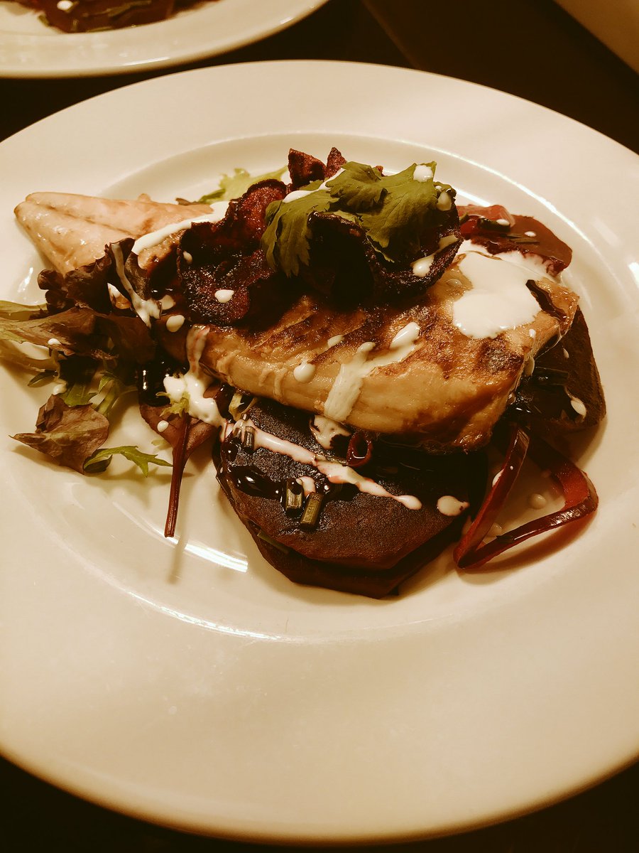 LauraKathaleen's tweet photo. #homemadebeetrootcrispswithmackerel #eatvibrantly @PFfoodie @ChartwellsInd @priors_field https://t.co/kedPuvabsO