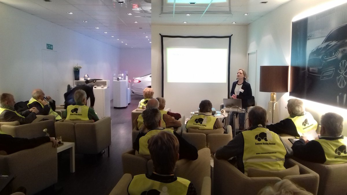 JudithUrlings's tweet photo. @ArianeCuenen lanceert "Wegwijzer aanschaf seniorvriendelijke auto" op @AutoSalonBe. Vanaf nu te vinden via https://t.co/WR83KEtrD0 https://t.co/HXAEVFrbVf
