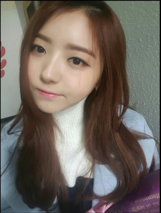 ladyteenintl's tweet image. [TRANS] 170118 Nayoung Fancafe Update on I.O.I's Fancafe