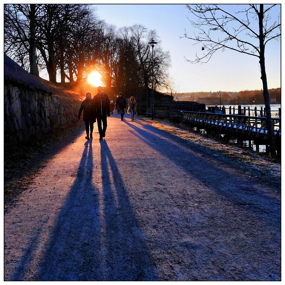 WalterWalsch's tweet photo. Søndagstur i #Gamlebyen #Fredrikstad m lav januar-sol og spennende skygger - Low sun in January
@Fredrikstadkomm
@ostfoldfkintern
@ostfoldfk https://t.co/4BsCvpbnah