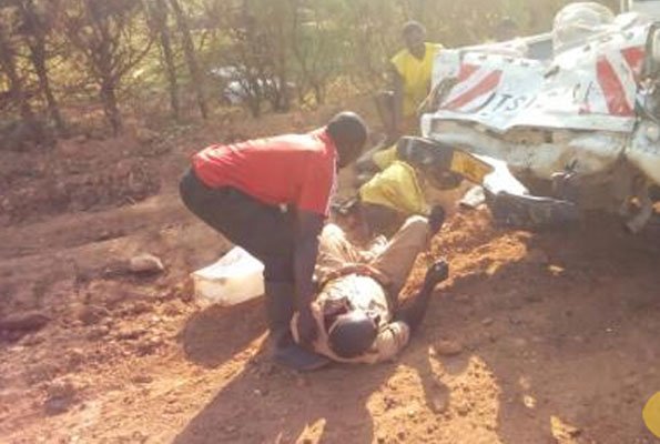 DailyMonitor's tweet photo. 17 prisoners injured in Fort Portal motor accident https://t.co/33jKZnrqhR https://t.co/BaRPJcQrqM