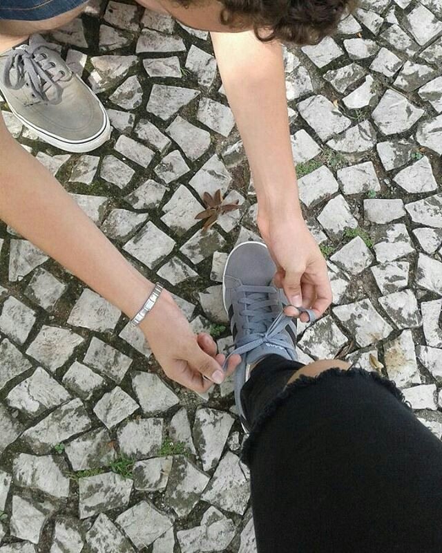 isnormalboy's tweet image. Mais um dia comum com meu súdito