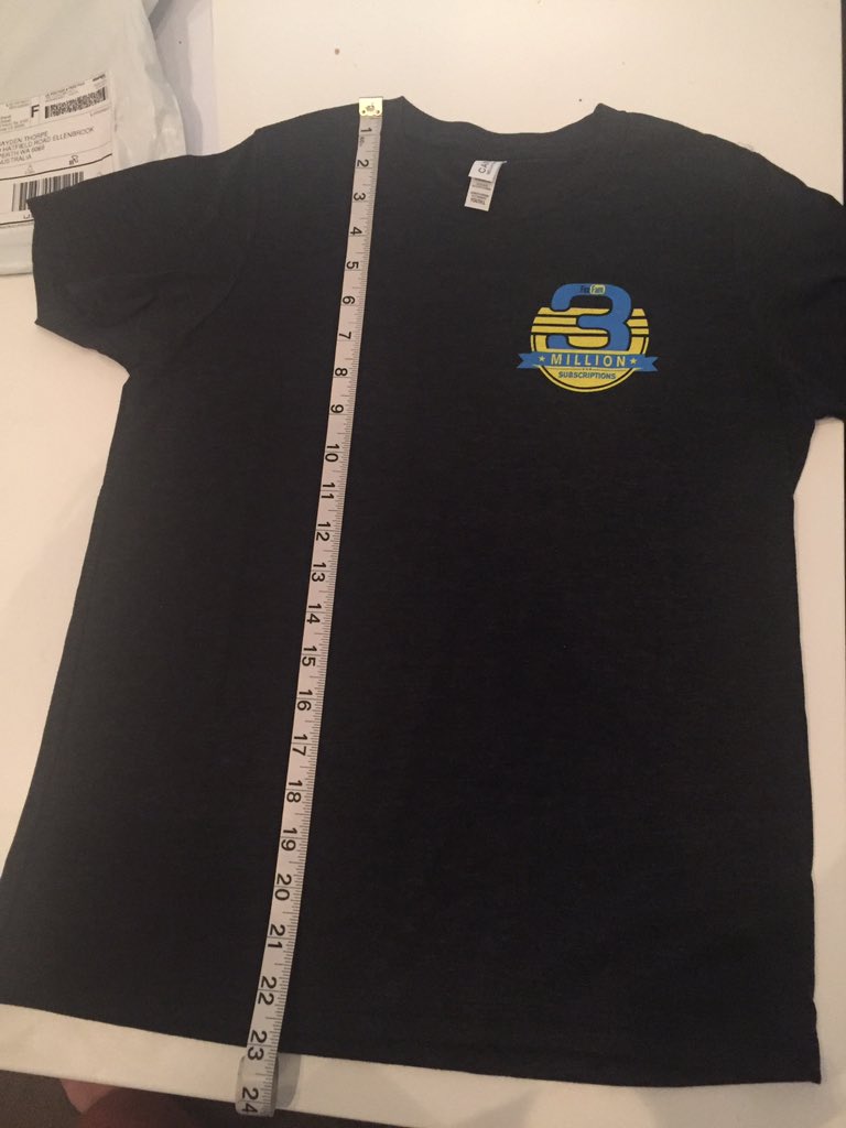 Thorpedo83's tweet image. you just keep on disappointing bro, now your merch is turning up the wrong size. #allaboutthemoney #whatfam #noreturns