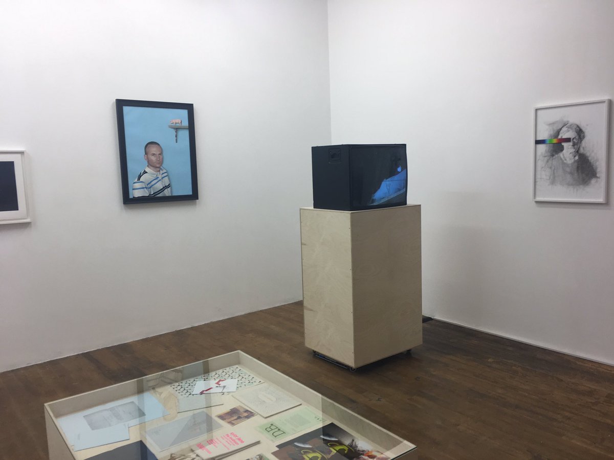emer_cormack's tweet photo. Today we went to an Art exhibition in the Pallas Project studios 😊.#periodicalreview2016 https://t.co/NBCqtDp1OB