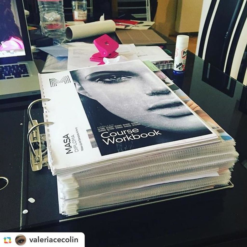 MASAEducation's tweet image. This is what we like to see - lovely completed portfolios! 😍#MASA #MakeUp #Portfolios #MUA