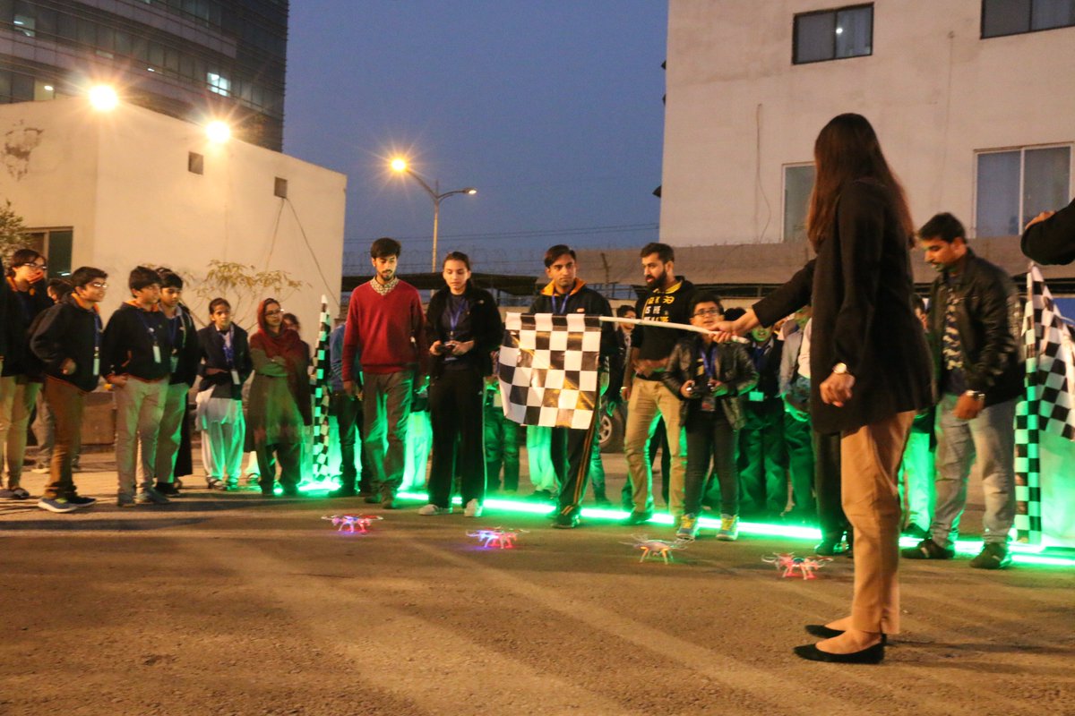 PITBIncubation's tweet photo. #Throwback to one of the most exciting activities at the #Makeathon2017 - The #Drones Race.
Shout-out to @diygeeks_org for running the show. https://t.co/O35kHmpYUq