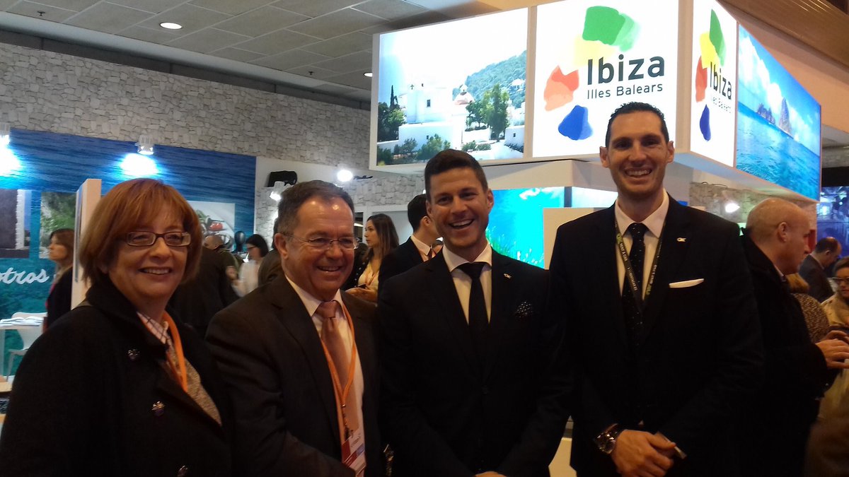 Empezamos Fitur visitando  los stands de  <a href="/iBalears/">IB</a> <a href="/Ibiza_Travel/">Ibiza.travel</a> en <a href="/fitur_madrid/">FITUR</a> Magnífico recibimiento!👍🏼 
#OKAttitude 
#OKfitur17