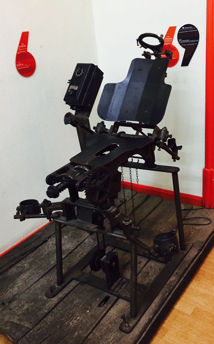 erotic_ep's tweet photo. Sadly, let's go with the last tales! :'( This time we've an image of a sex machine exposed @ @MuseuEroticaBcn. Thank you all! #eroticUBCN https://t.co/ycECbA7VzI