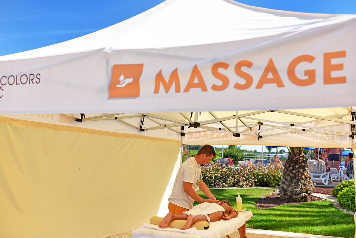 Aquapark Aquacolors Poreč is d largest Croatian waterpark situated nr d tourist resort Zelena Laguna in Poreč