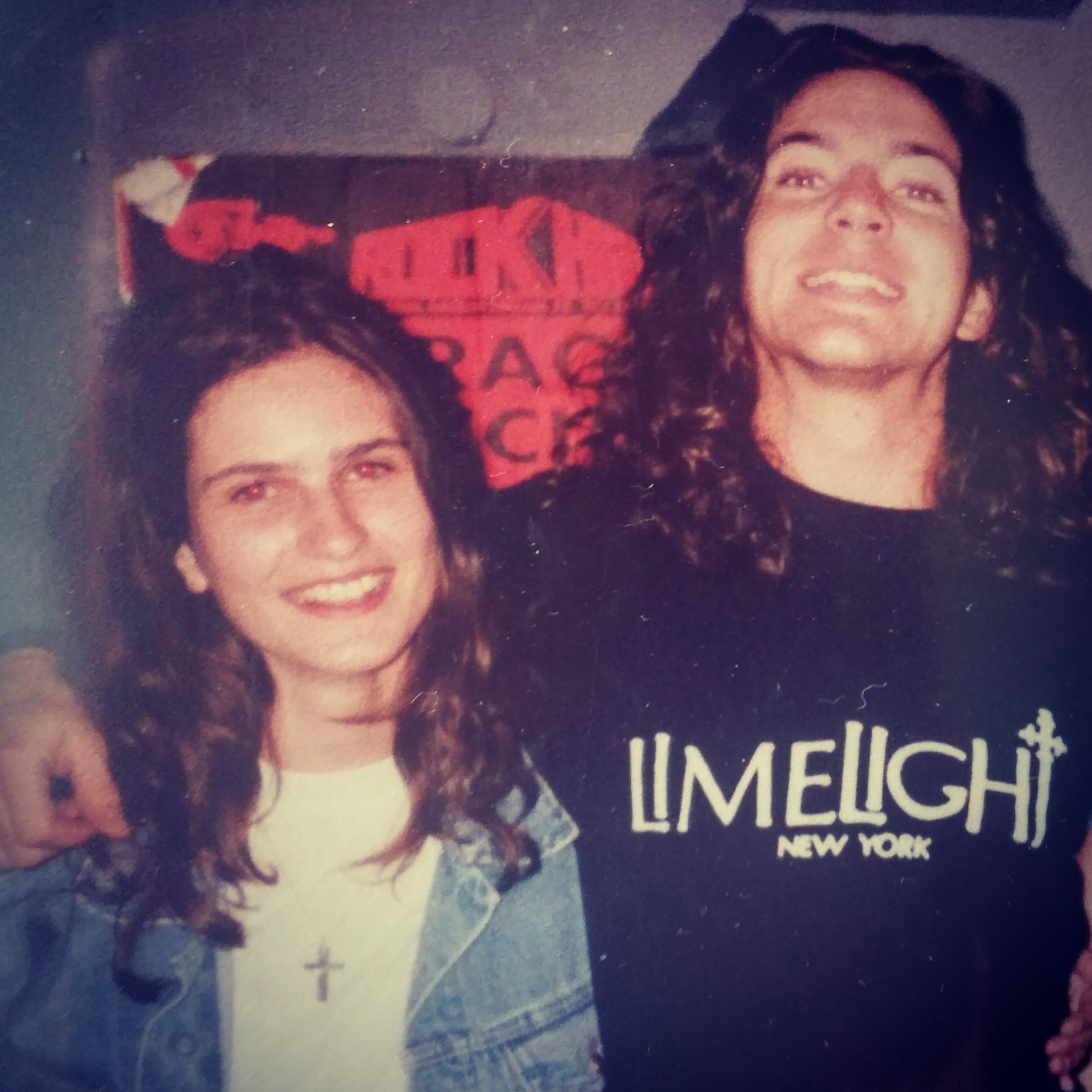 Vasilija Fiser on Twitter: "Back im 1994...Eddie Vedder &amp; me...Pearl  Jam concert in Vienna https://t.co/KwOJAOENgT" / Twitter