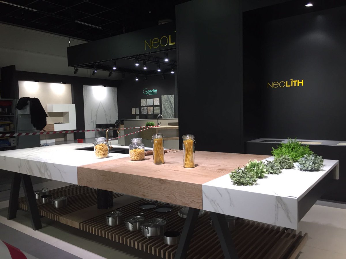 NeolithOfficial's tweet image. Visit us at @LivingKitchen &amp;amp; discover the award-winning #BANCO table by #LaAgencia done with #Neolith #Calacatta &amp;amp; #LaBohème @neolithkitchen