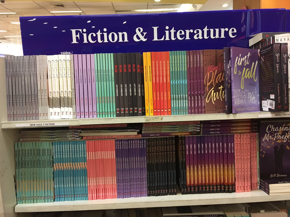 areysieyts's tweet image. Finally found them! Sa wakas, NBS Mega! Huhu. #sparkbooks