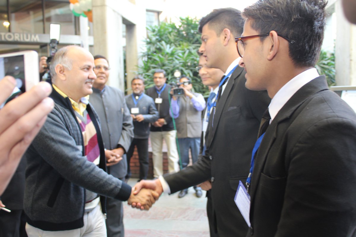 Chunauti 2018 (@chunauti2018) on Twitter photo chunauti2018 <a href="/msisodia/">Manish Sisodia</a> <a href="/Minister_Edu/">Education Minister</a> Proud moments for d passing out students of World Class Skill Centre to shake hands with Edu. Minister chunauti2018 <a href="/msisodia/">Manish Sisodia</a> <a href="/Minister_Edu/">Education Minister</a> Proud moments for d passing out students of World Class Skill Centre to shake hands with Edu. Minister