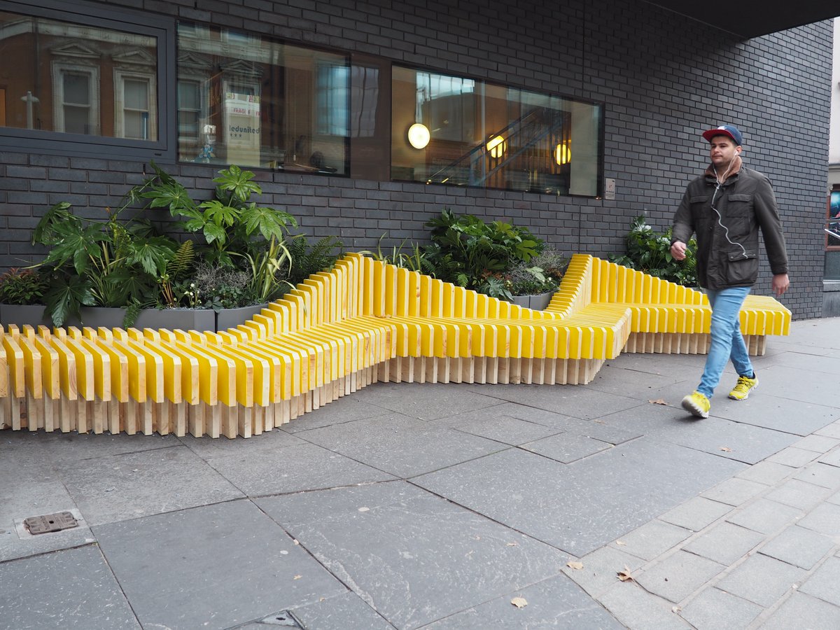 TeamLondonBdg's tweet image. "London Bridge will link its green spaces via a #greengrid of walking &amp;amp; cycle friendly streets" Read more projects: ow.ly/3qmI307PqE8