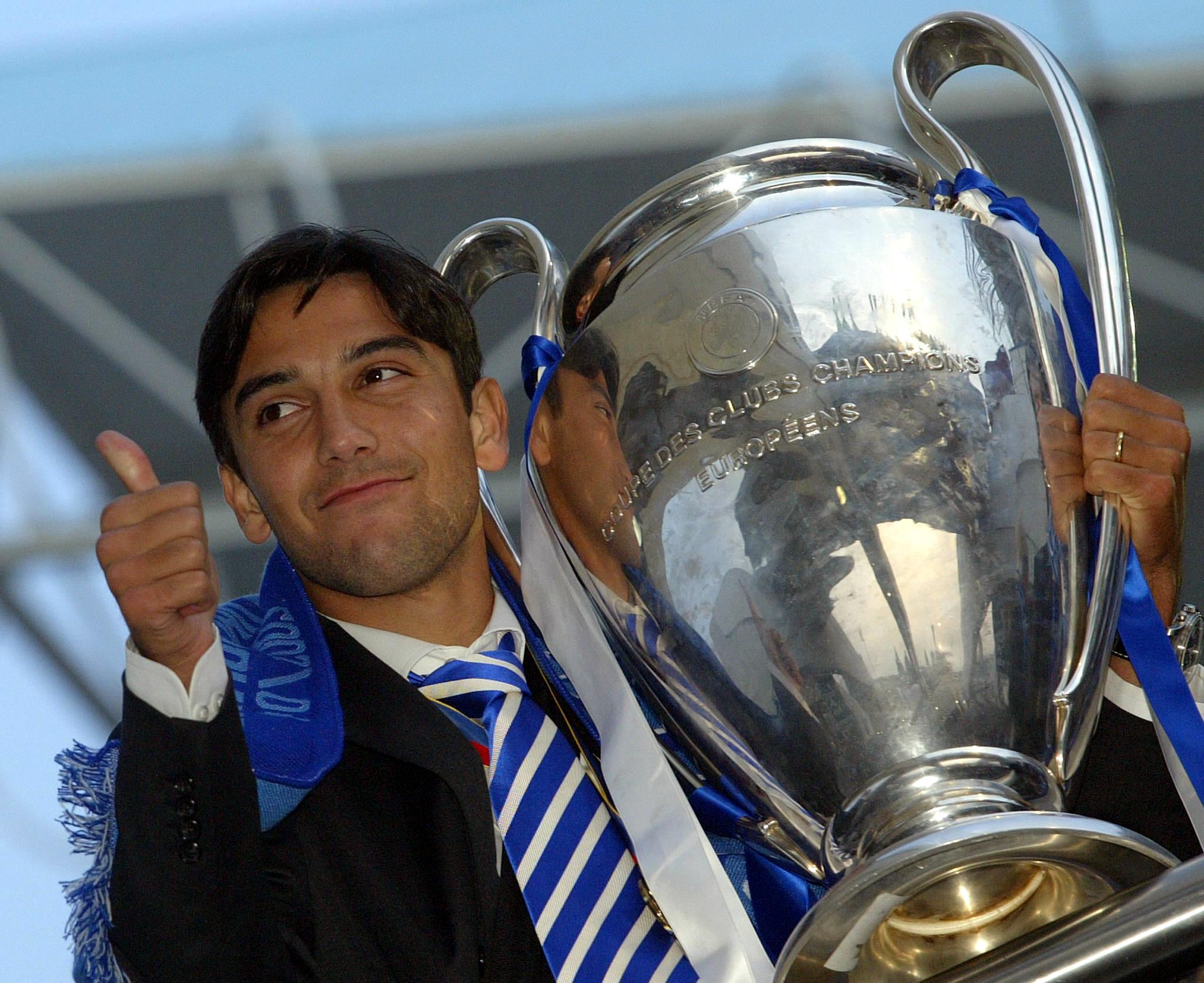 Happy birthday, two-time winner & former Porto star Paulo Ferreira!   