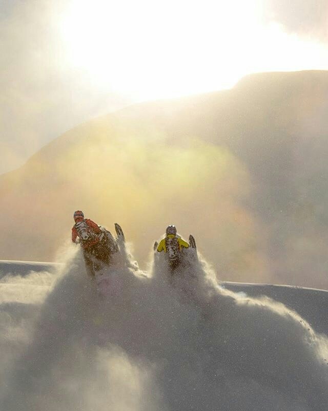 CarlKusterMtnPk's tweet image. Riding into the sunset! @BRPnews #skidoo #itswhatsnext