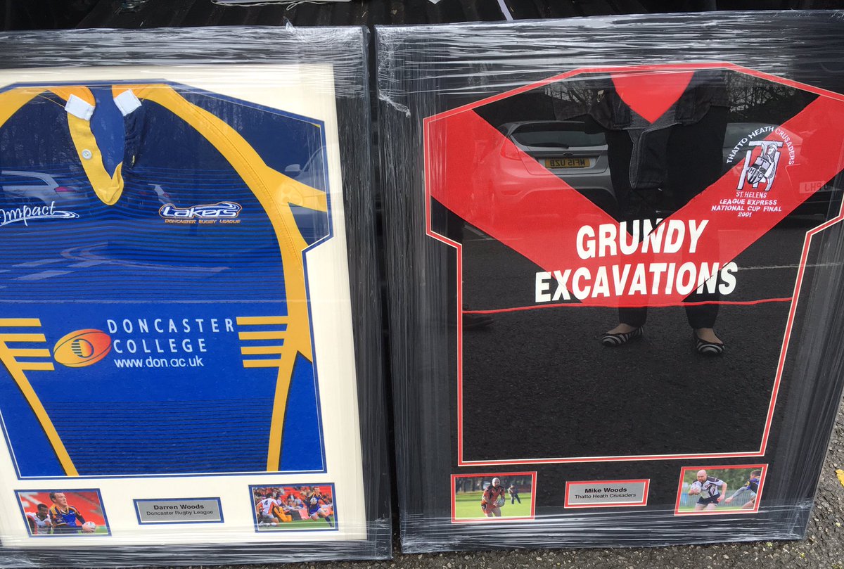 FrameSmart's tweet photo. Another satisfied customer taking delivery of a few prized possessions expertly framed by #Frame #Smart Ltd. Only the best will do. PLZRT https://t.co/CwuqGf4Lwe