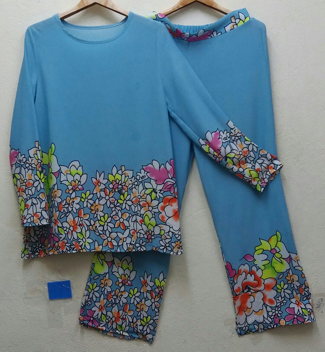 fawrashop's tweet photo. SET FLOWER
RM50
RM8sm | RM12ss
BLOUSE
Material : Buble chiffon 
Free size fit till L #fawrashop 
Dm/ws 017-4978346 https://t.co/FtW6AF7QN8