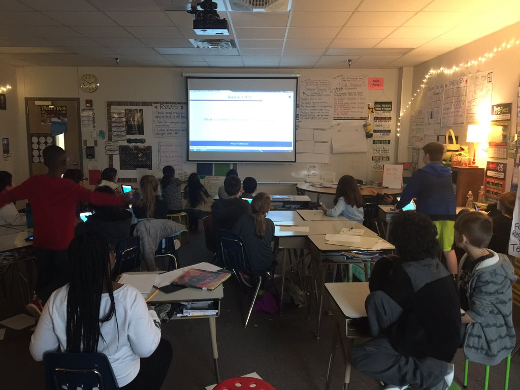 Abbett4thGrade's tweet photo. Show me what you know!  Using our devices to play Kahoot! #noworksheetwednesday @BetsyCummins https://t.co/z7sgRQZyDa