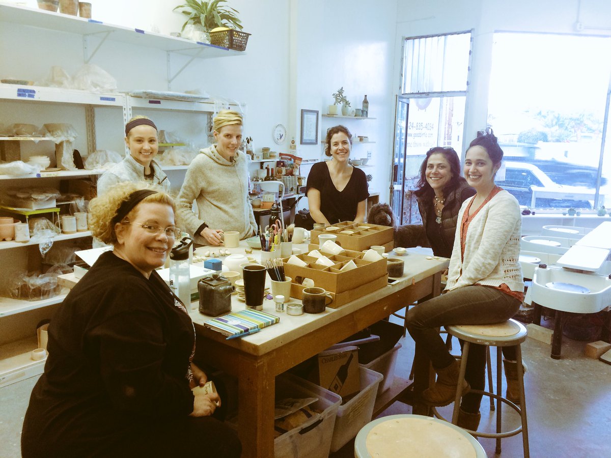helloklai's tweet image. Gold Luster Workshop so fun with these girls at Good Dirt LA! #duncanceramics #gooddirtla #girlpower