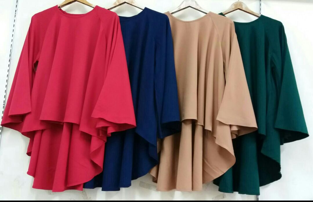 fawrashop's tweet photo. BLOUSE BESAR
RM 33
RM8sm | RM12ss
Material : Moss Crepe Lembut
Free size fit till XL  #fawrashop 
Dm/ws 017-4978346 https://t.co/K9Pm3ftY3K