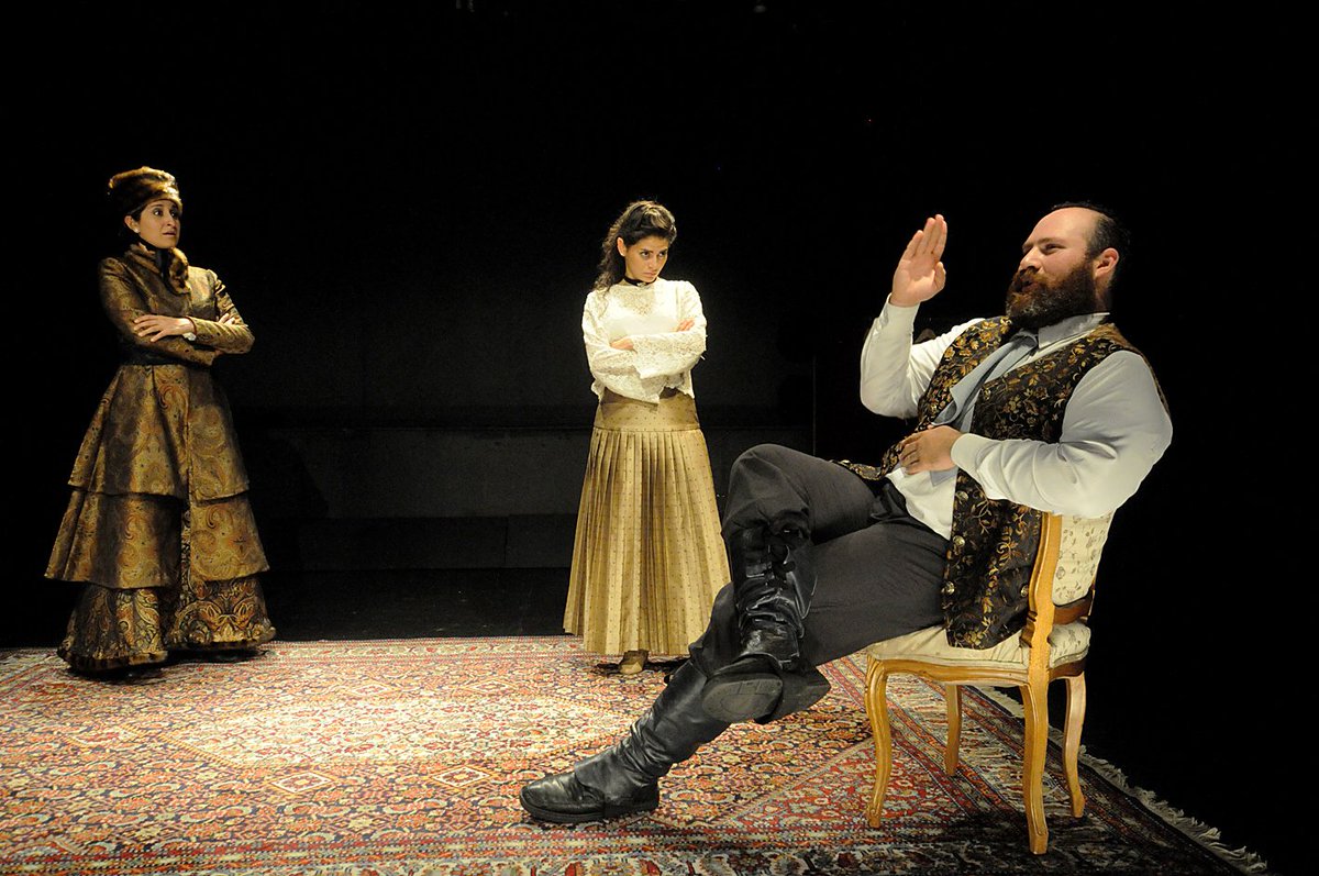 Mañana gran reestreno de <a href="/NEVA_teatro/">NEVA</a>,  un éxito de 2016,  ahora solo por 4 funciones. Una obra #imperdible.