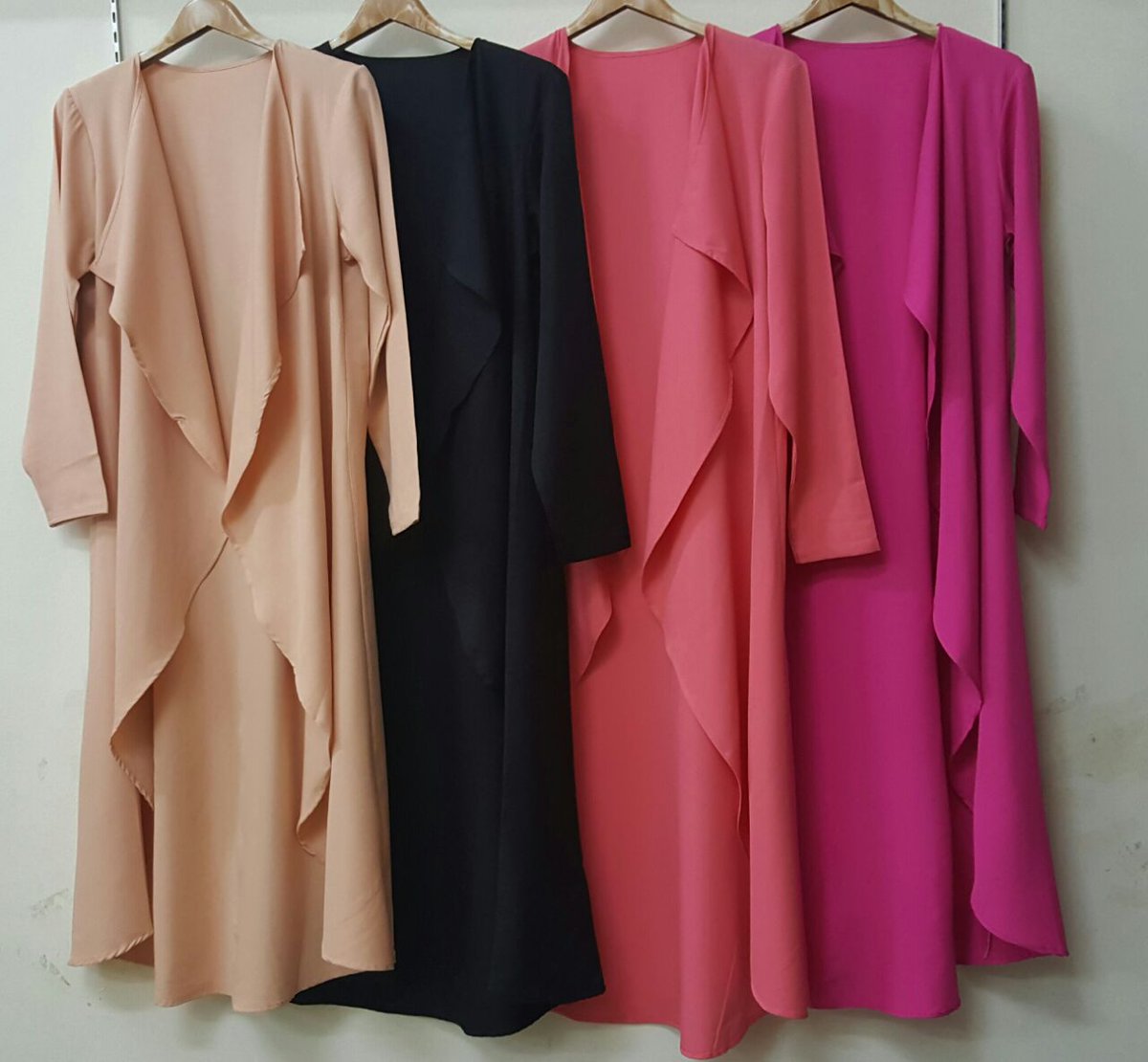fawrashop's tweet photo. Cardigan Neelofa 
RM35
RM8sm | RM12ss
#fawrashop 
Dm/ws 017-4978346 https://t.co/ROKpArbMV9