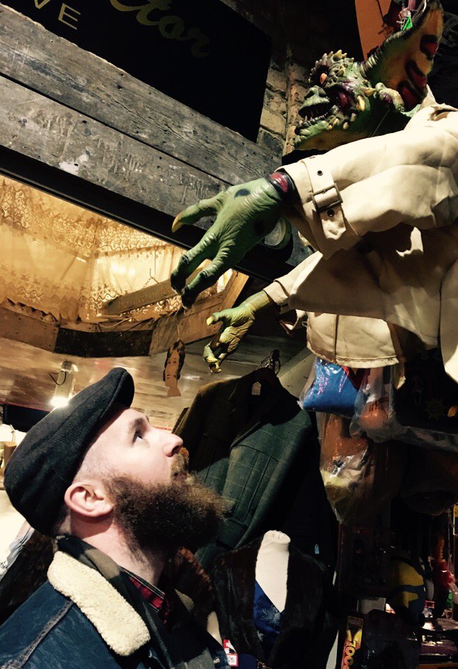 The_RubberNecks's tweet photo. Gremlins in Camden #theuppercuts #camden https://t.co/30Slexp4CN