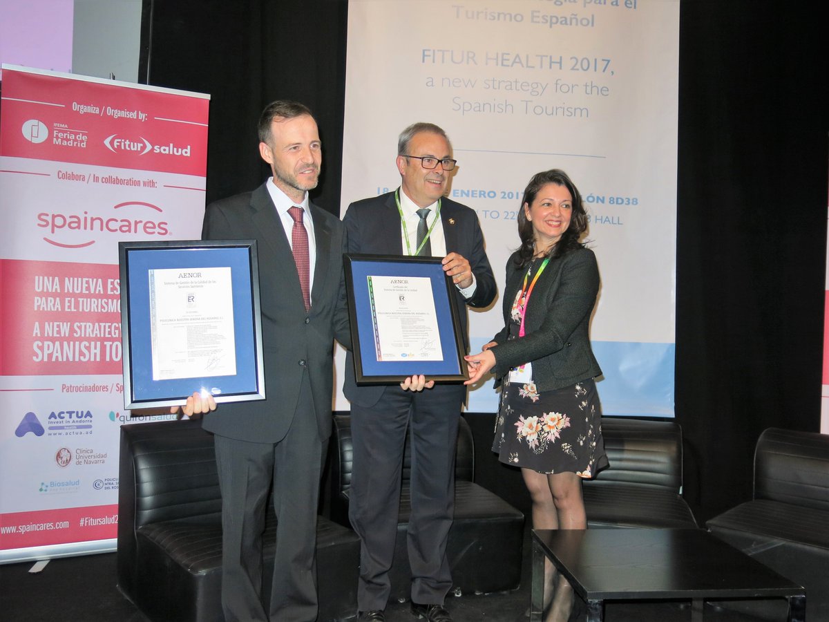 AENOR's tweet photo. Entregamos en #FiturSalud2017 a Policlínica Ntra.Sra. Rosario 1º certificado @AENOR de Servicios Sanitarios #EN15224 https://t.co/hxKhM1jkPZ https://t.co/mXEgvg4AYI
