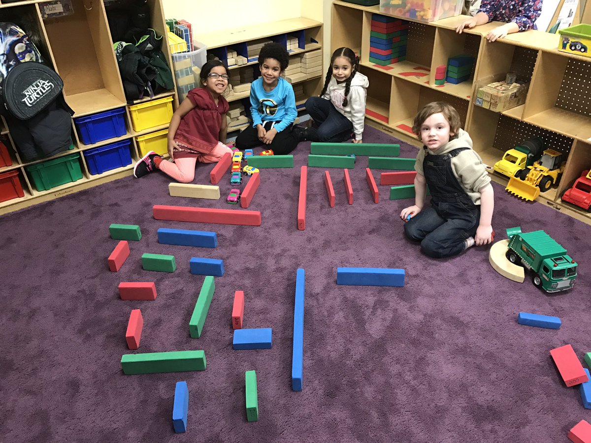 dlucciedu's tweet image. Today these friends made a maze in the block center! #WeePlay #WeeBuild #WeeLearn @WeehawkenTSD @AnnaRudowsky