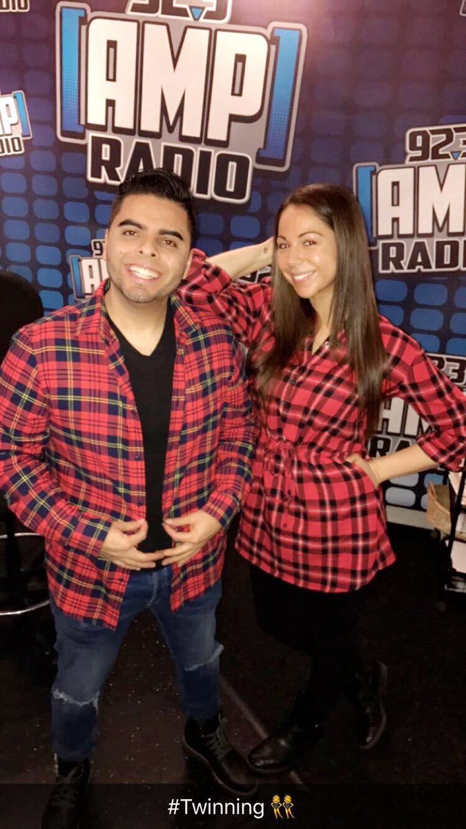 edgarisotelo's tweet photo. When you show up to work like... #Twinning 😂🙌🏽❤️ #ShoboyShow @923amp #iLoooveit #FlannelPower https://t.co/y2Z9LbuAWX