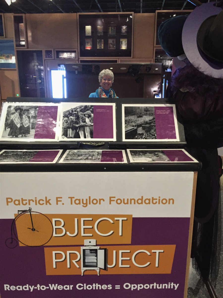 BethGBoland's tweet photo. #MuseumSelfieDay2017 : Me at #ObjectProject, @amhistorymuseum https://t.co/0MWKjH8OKz