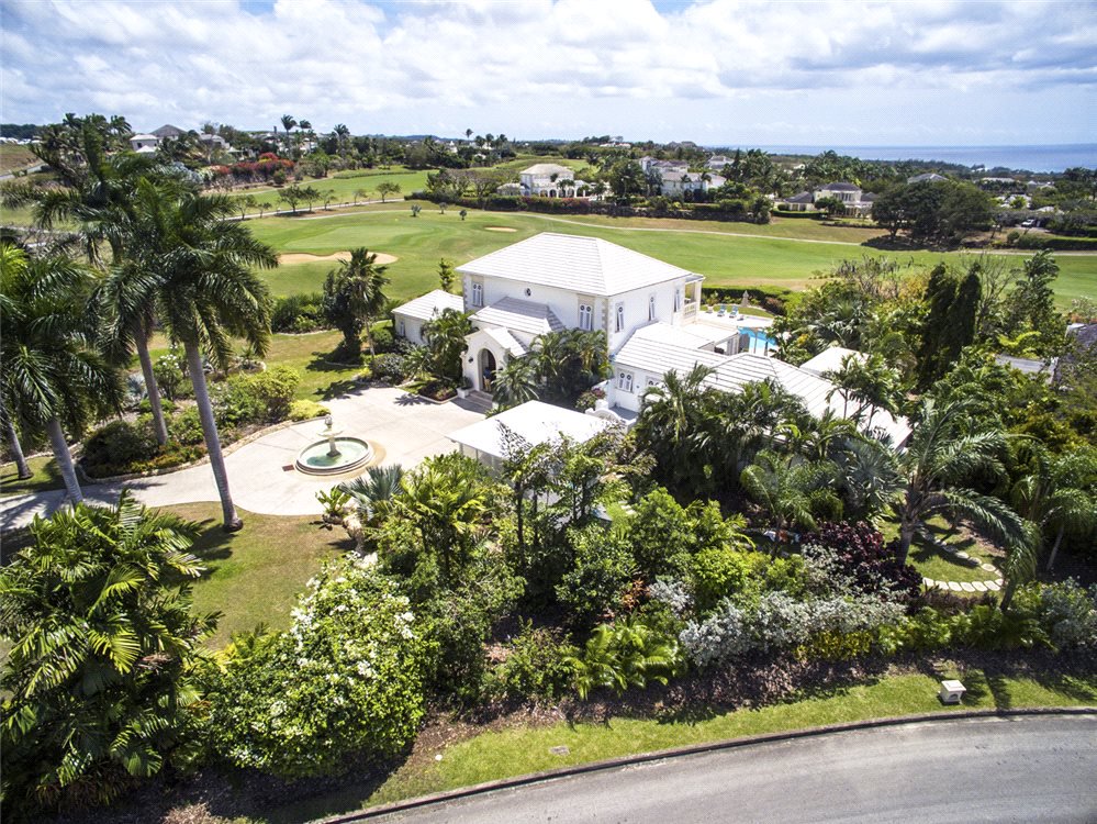 KFInternational's tweet photo. Luxury 4-bed villa for sale within the renowned members only, Royal #Westmoreland estate in #Barbados with sea views https://t.co/zgCPDaqeef https://t.co/RQpJtR0Ua5