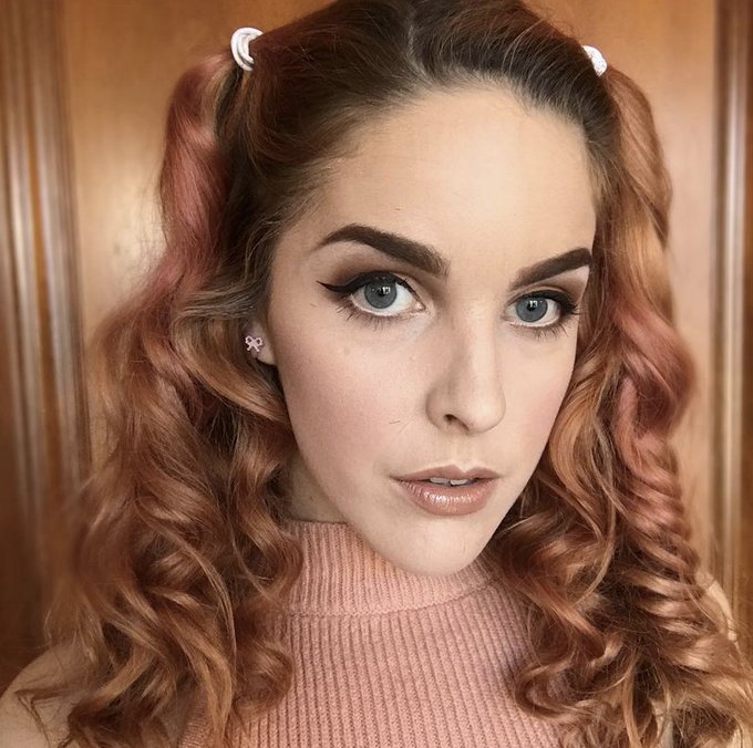 Favorite make up ever 💄 https://t.co/Kk2YfiaHHa