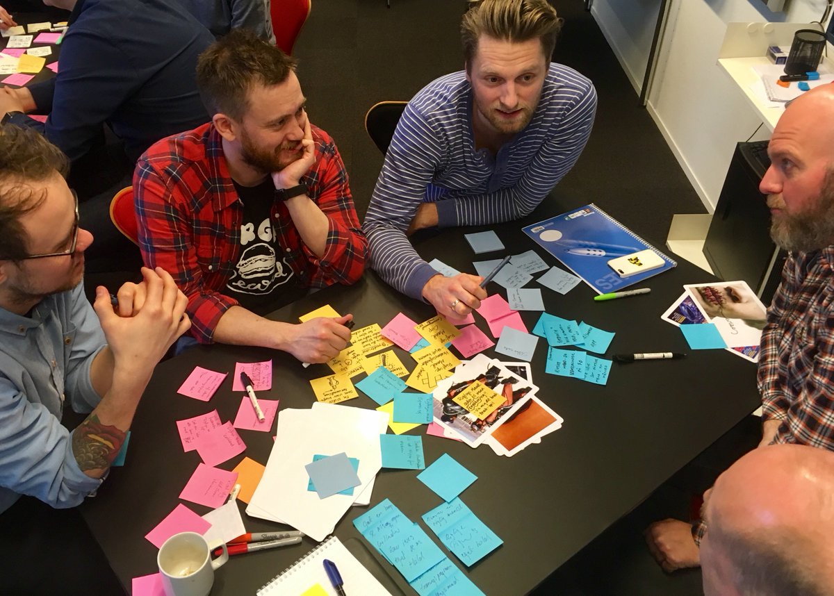 belowthesurface's tweet photo. Creative workshop at #DannarksRadio Massive explosion of imagination and juicy ideas 😝 https://t.co/hTSZPYWBjo