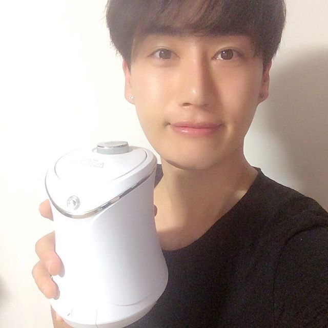 yeondoo_1's tweet photo. 덮곤 예브네,, https://t.co/mRKVMy2P3q