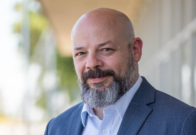 misoardo's tweet photo. .Memory-driven computing, #business #social great interview @KirkBresniker of @HPE_Labs #TheMachine https://t.co/SdLMKgP1Qm https://t.co/7QBwZmGTHz