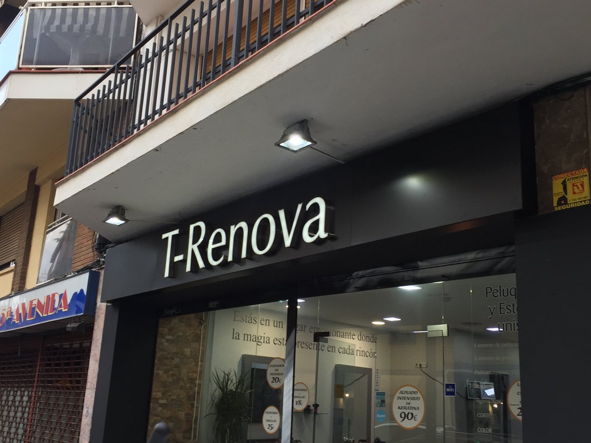 Visualsignbcn's tweet photo. #Bandejas con #corporeos de #aceroinox #retroiluminadas o iluminadas frontales, todo ello con #LED . Solución elegante para su negocio https://t.co/WDoBIehaF8