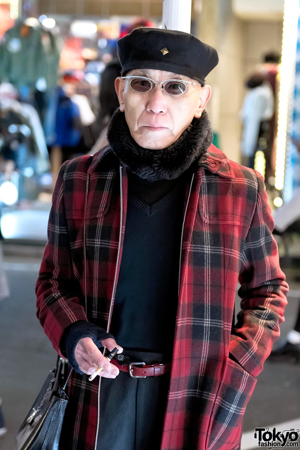 Tokyo Fashion on X: 76-year-old Japanese painter Momoyama-san in