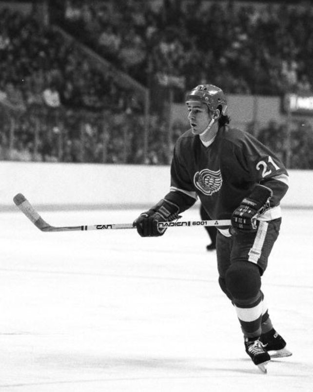 Today we would like to wish former Wing Mike Blaisdell a very happy birthday!  