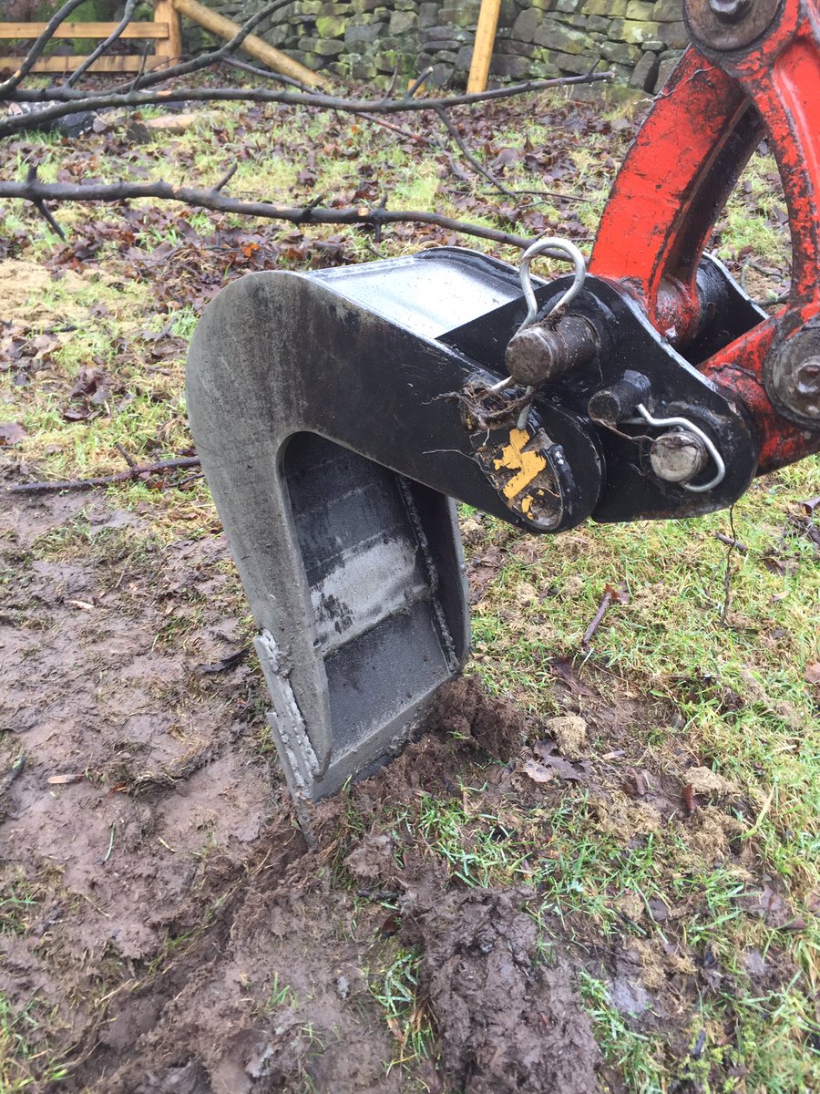 gb_groundworks's tweet photo. Worn some of the paint off my @BMCBucket clay spade a must have addition to any collection of buckets, have 3 ton version also https://t.co/HCSkjuRJsb
