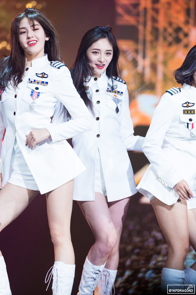 1kpdragon2's tweet image. 16.12.29 KBS 가요대축제 [@ioi_official_ ] #IOI #아이오아이 #주결경 #결경 #PINKY #周洁琼 #ギョルギョン