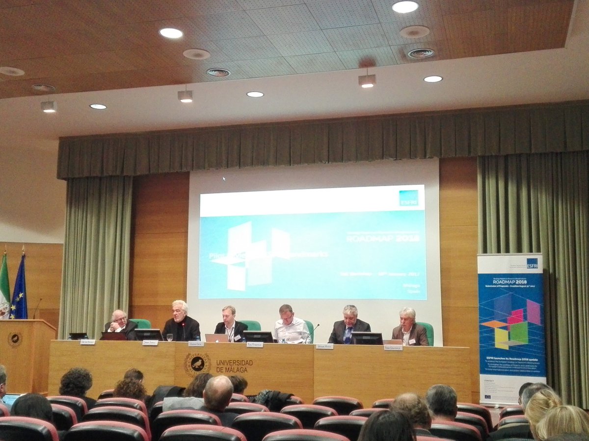 ESFRI_eu's tweet photo. Panel on Pilot periodic Landmarks review. 2nd #StRESFRI #ExchangeofExperince #workshop on #ESFRI RIs monitoring. #malaga @InfoUMA https://t.co/rmD97VGSx2
