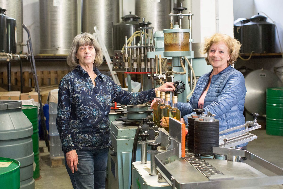 IfoodiesA's tweet photo. Distilleria Cortese Saint Vincent AO scopri i migliori artigiani della Terra sulla App di ifoodies.it @CourmayeurMontB @BMWItalia https://t.co/qmcVqf8SfM