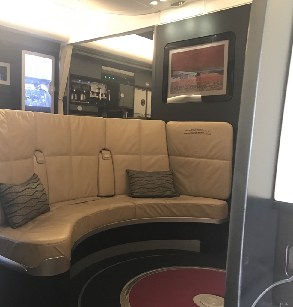 JonoH's tweet photo. Boarded #EY20 homeward bound to #AbuDhabi #UAE @EtihadAirways https://t.co/uwPfohXnGt